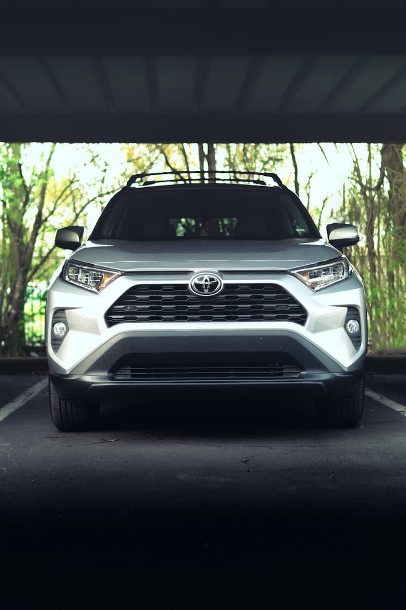 Toyota RAV4 Hybrid Edge 2022 — representative image